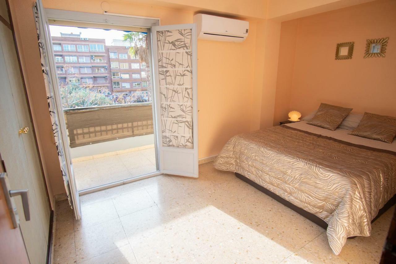 Apartamento Comodo A 10 Min Del Centro Alicante Dış mekan fotoğraf