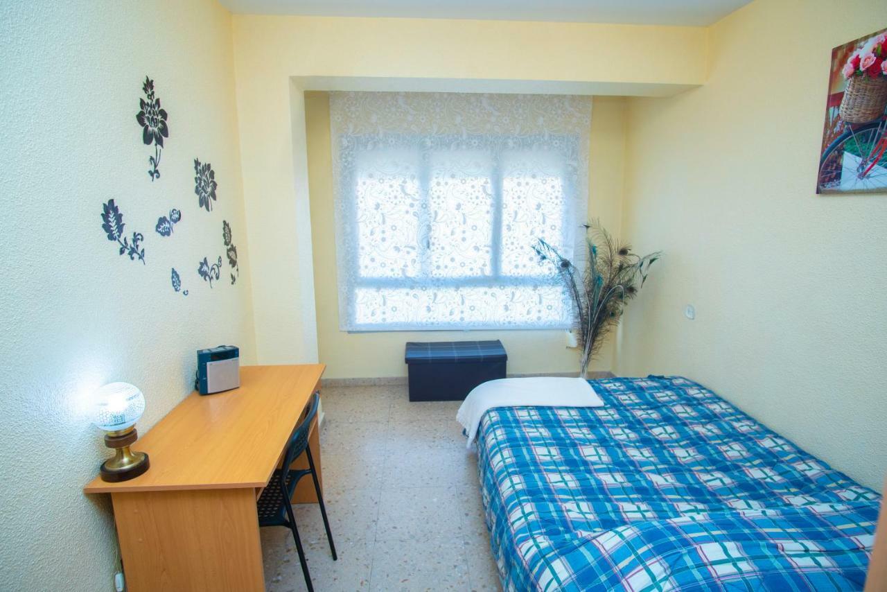Apartamento Comodo A 10 Min Del Centro Alicante Dış mekan fotoğraf